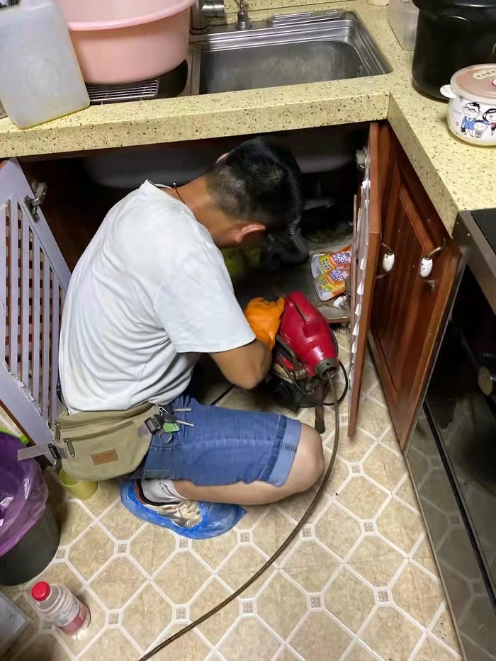 侨乡街道开发区通下水道